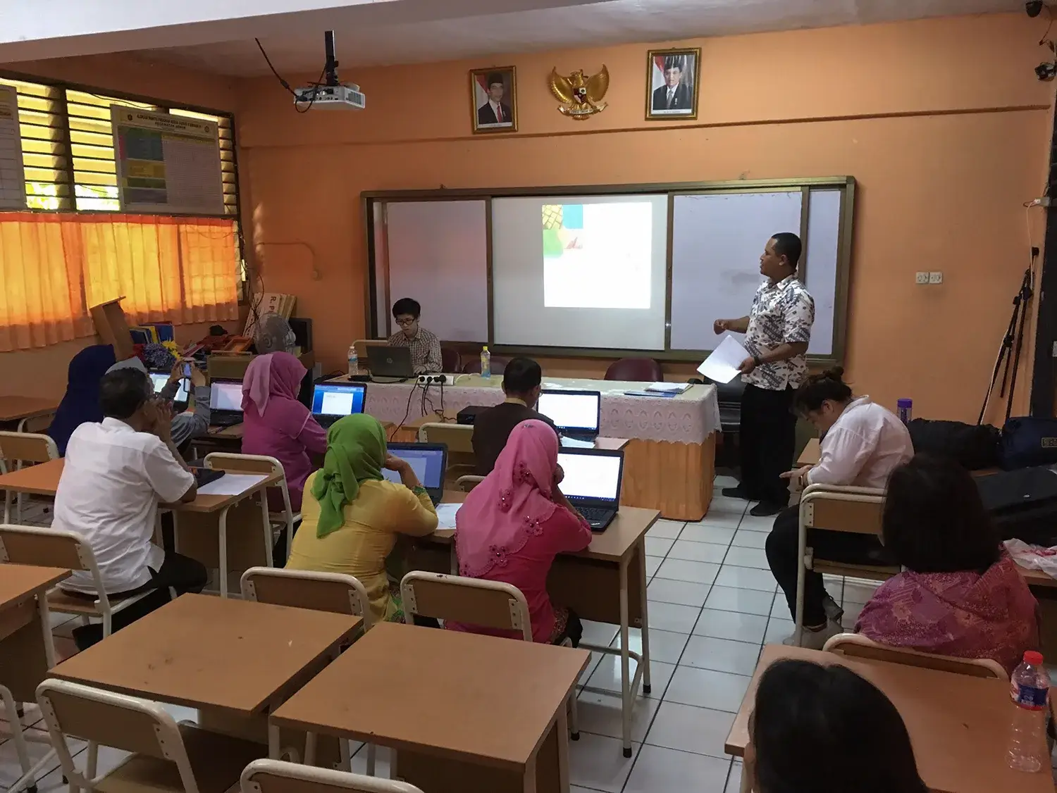 Bakti Untuk Indonesia, Meningkatkan Program Pendidikan